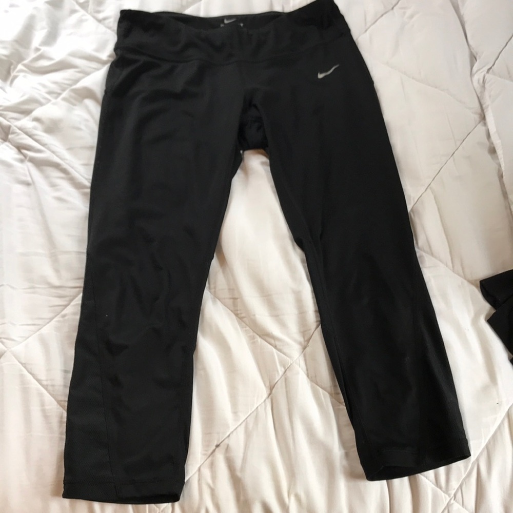 Nike crop leggings
